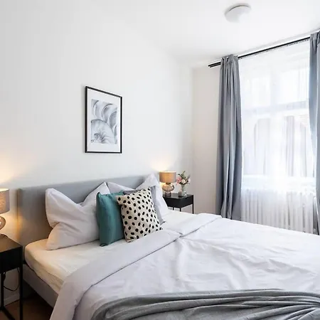 Spacious Luxury Old Town 2br Retreat Lejlighed *