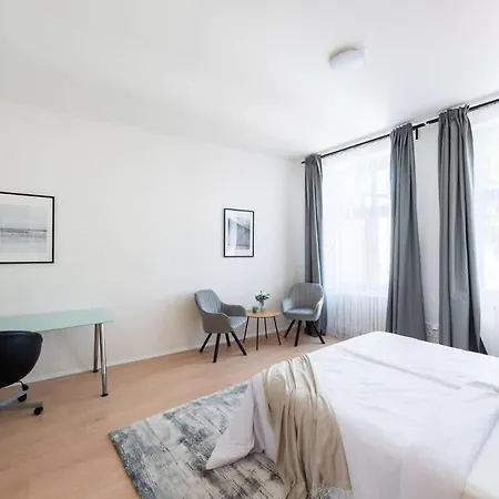 شقة Well-located Luxury 3br Oasis In براغ