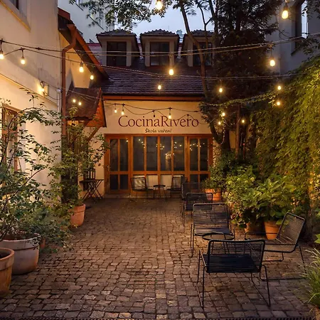 Appartamento Spacious Luxury Old Town 2br Retreat Praga