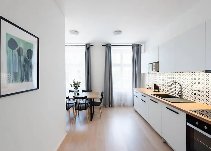 شقة Spacious Luxury Old Town 2br Retreat *